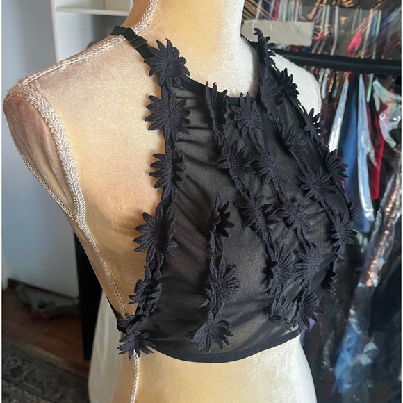 Secret Garden Top - Picture 2 of 5